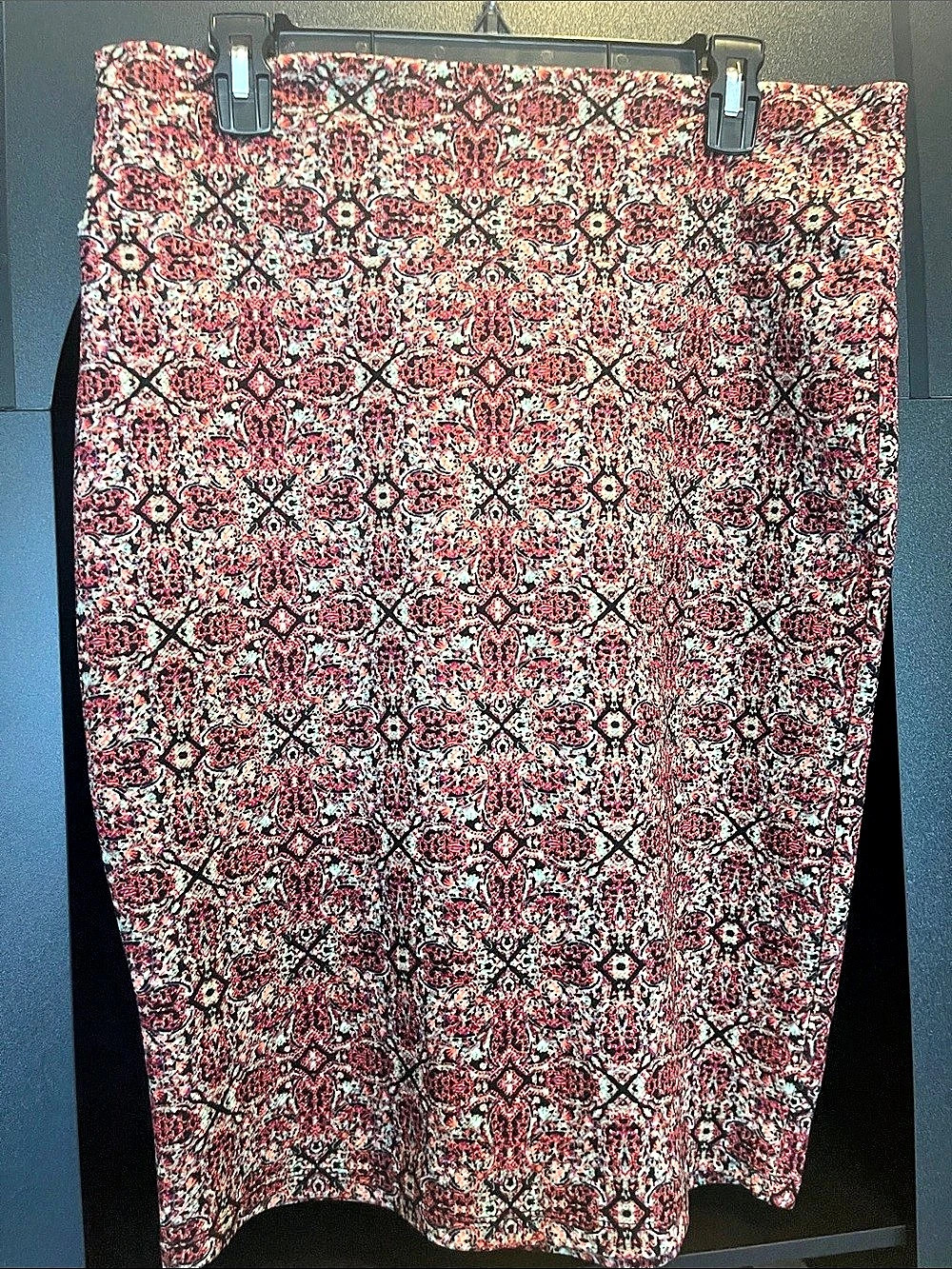 LuLaRoe Geometric Maxi Skirt in Red & Black Size XL (fits more like a L)